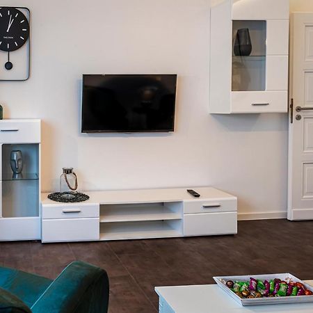 Komfortable Ferienwohnung In Halle ハレ エクステリア 写真
