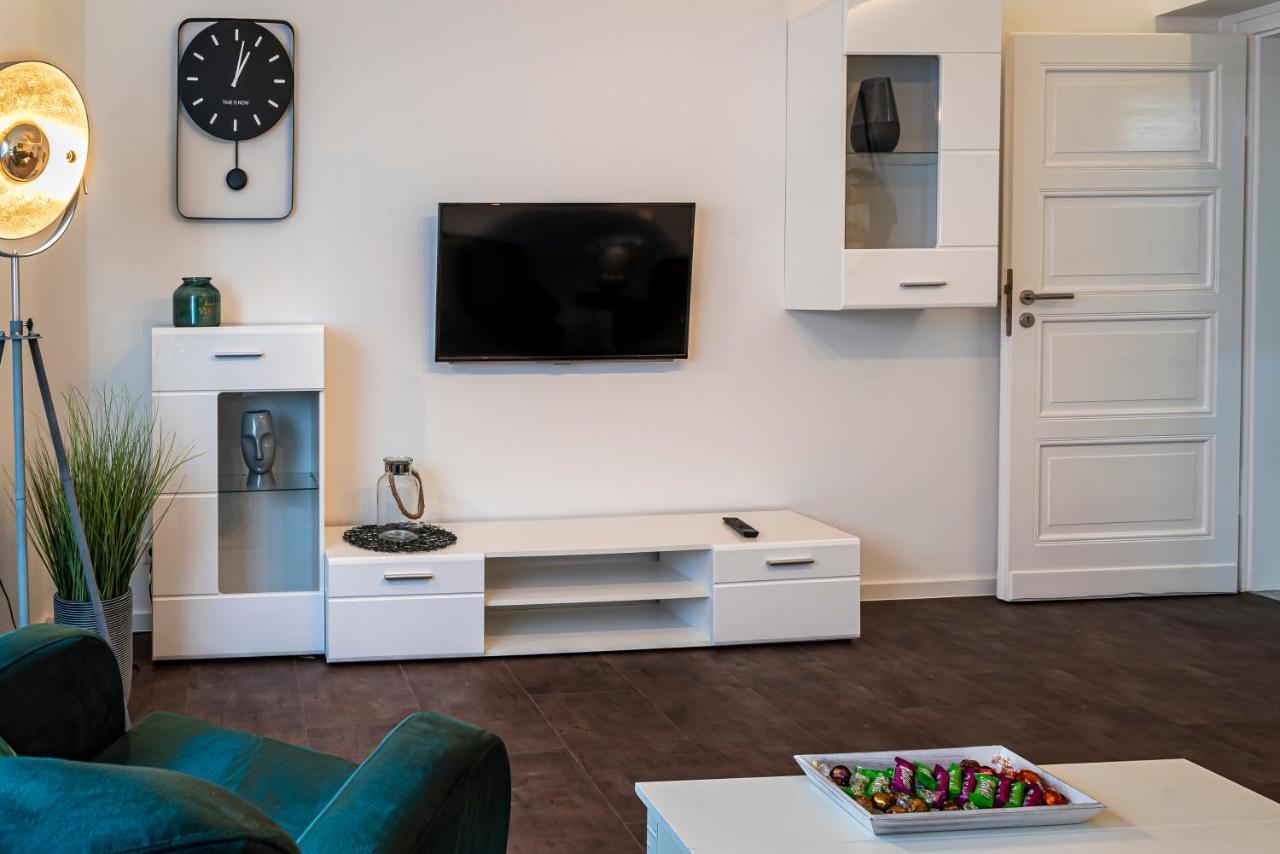 Komfortable Ferienwohnung In Halle ハレ エクステリア 写真