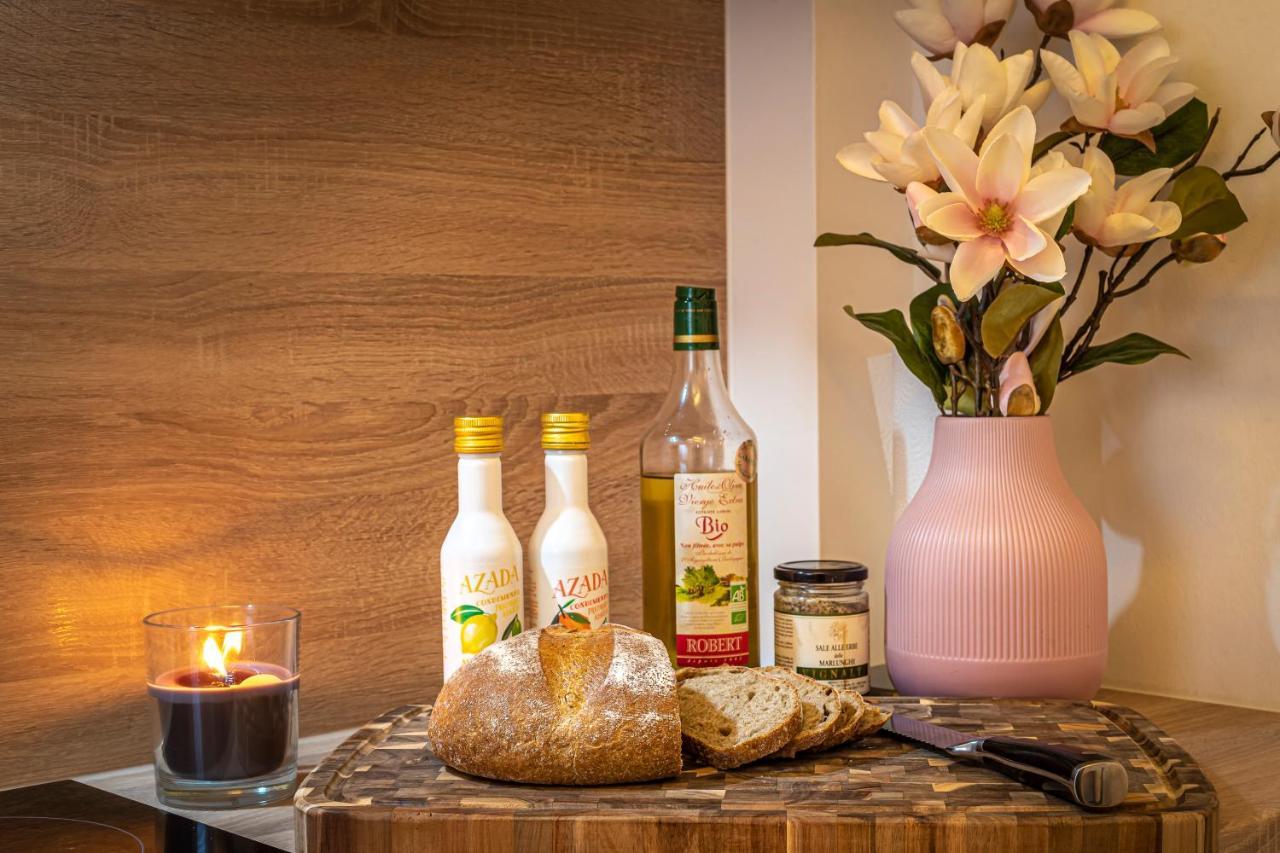 Komfortable Ferienwohnung In Halle ハレ エクステリア 写真