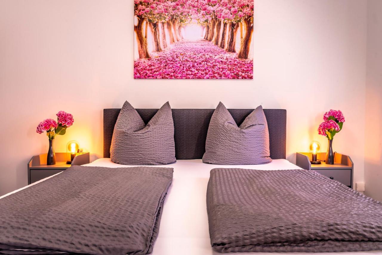 Komfortable Ferienwohnung In Halle ハレ エクステリア 写真